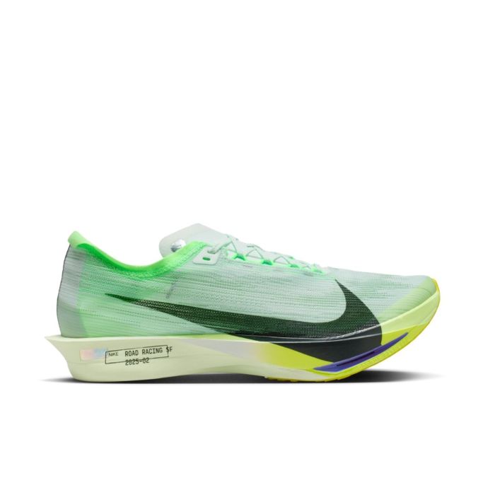 Nike Streakfly 2 in Barely Green / Black Spruce / Volt Ice