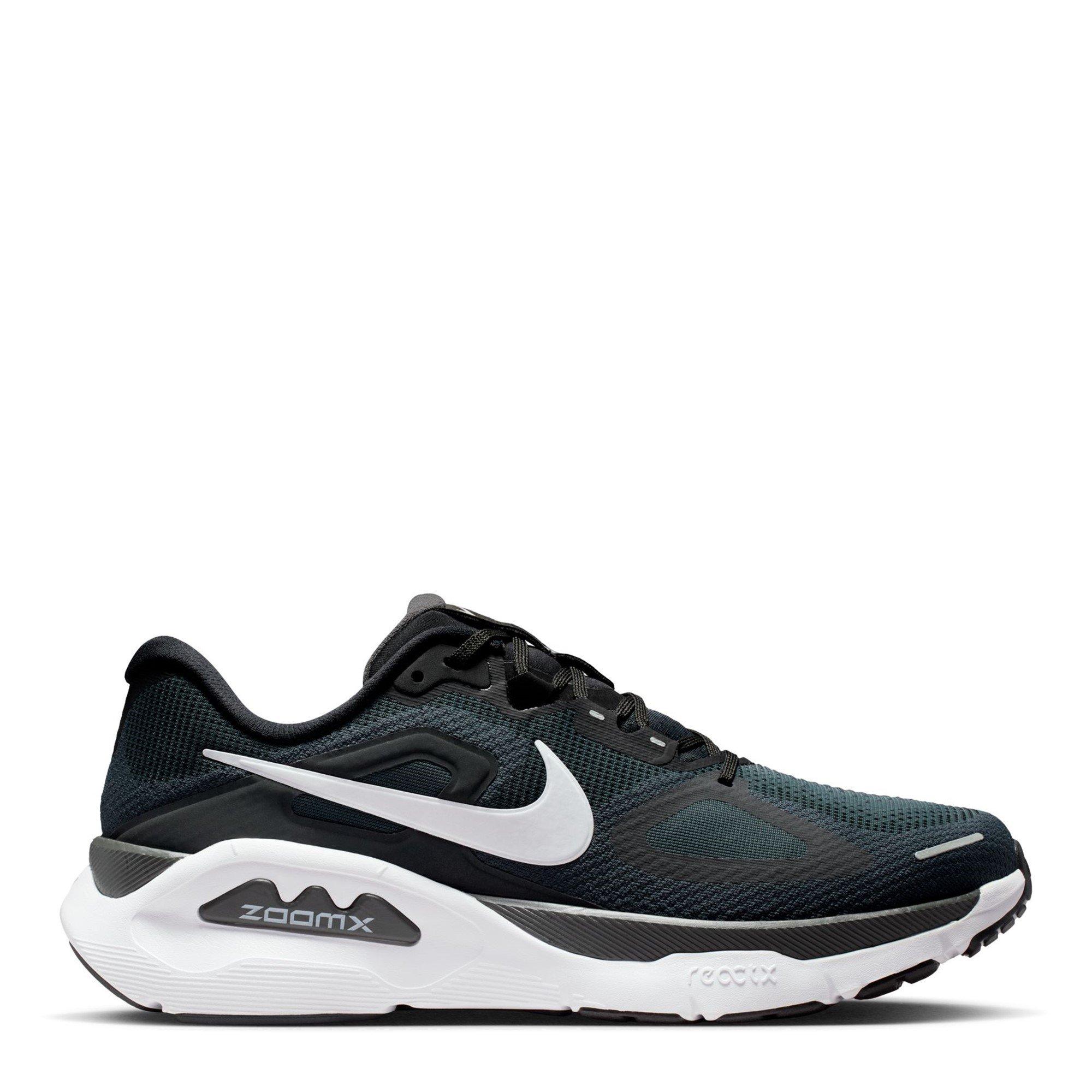 Nike Structure Plus in Black / White / Anthracite